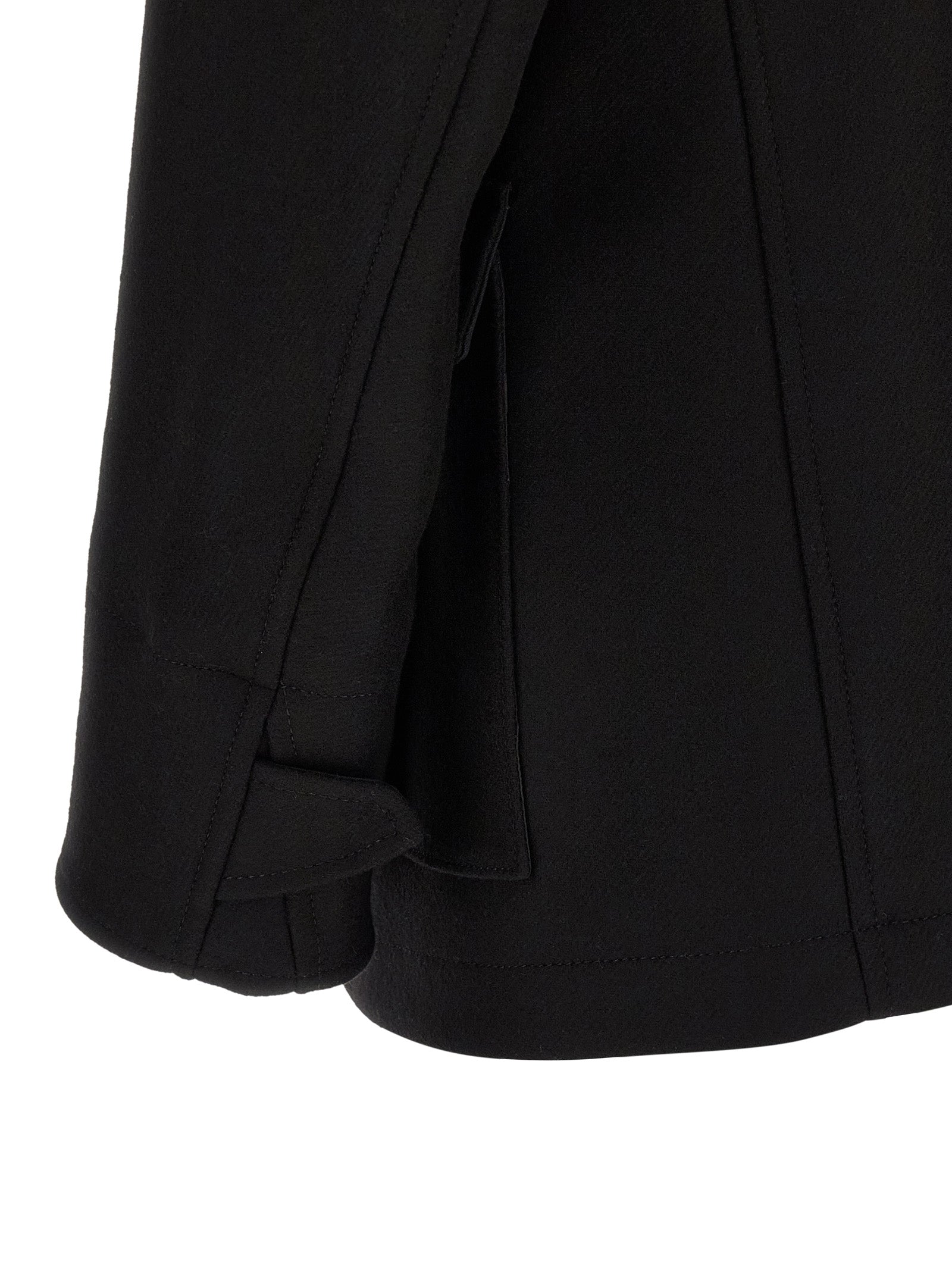 Manteau en laine noire de la marque Dsquared², coupe élégante et style sophistiqué pour homme.