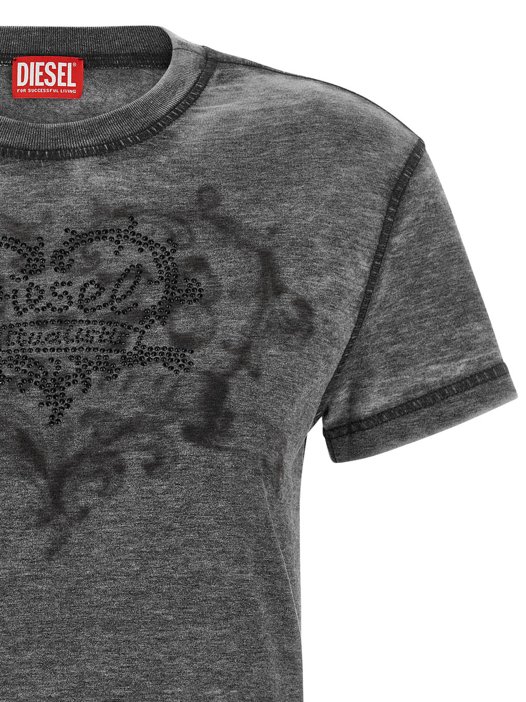 T-shirt en polyester gris de la marque Diesel, coupe classique et tissu doux, vue de face.