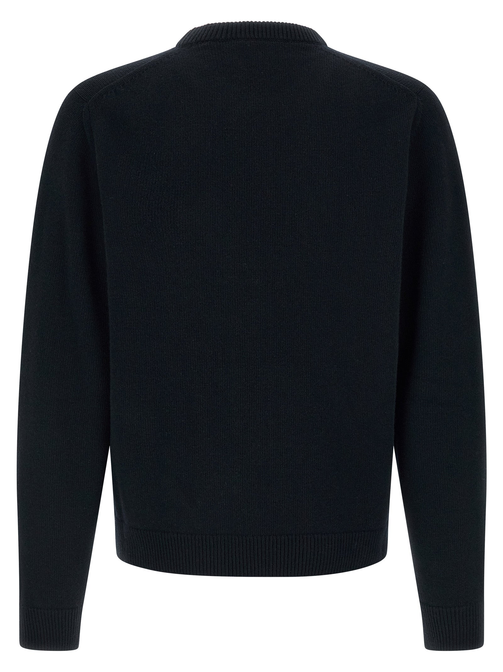 Cardigan en laine bleue Gucci, coupe classique, avec boutons, porté sur un mannequin.