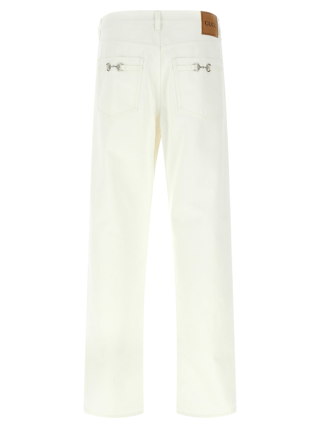 Jeans droits en coton blanc de Gucci, style classique, avec ceinture et poches, vue de face.