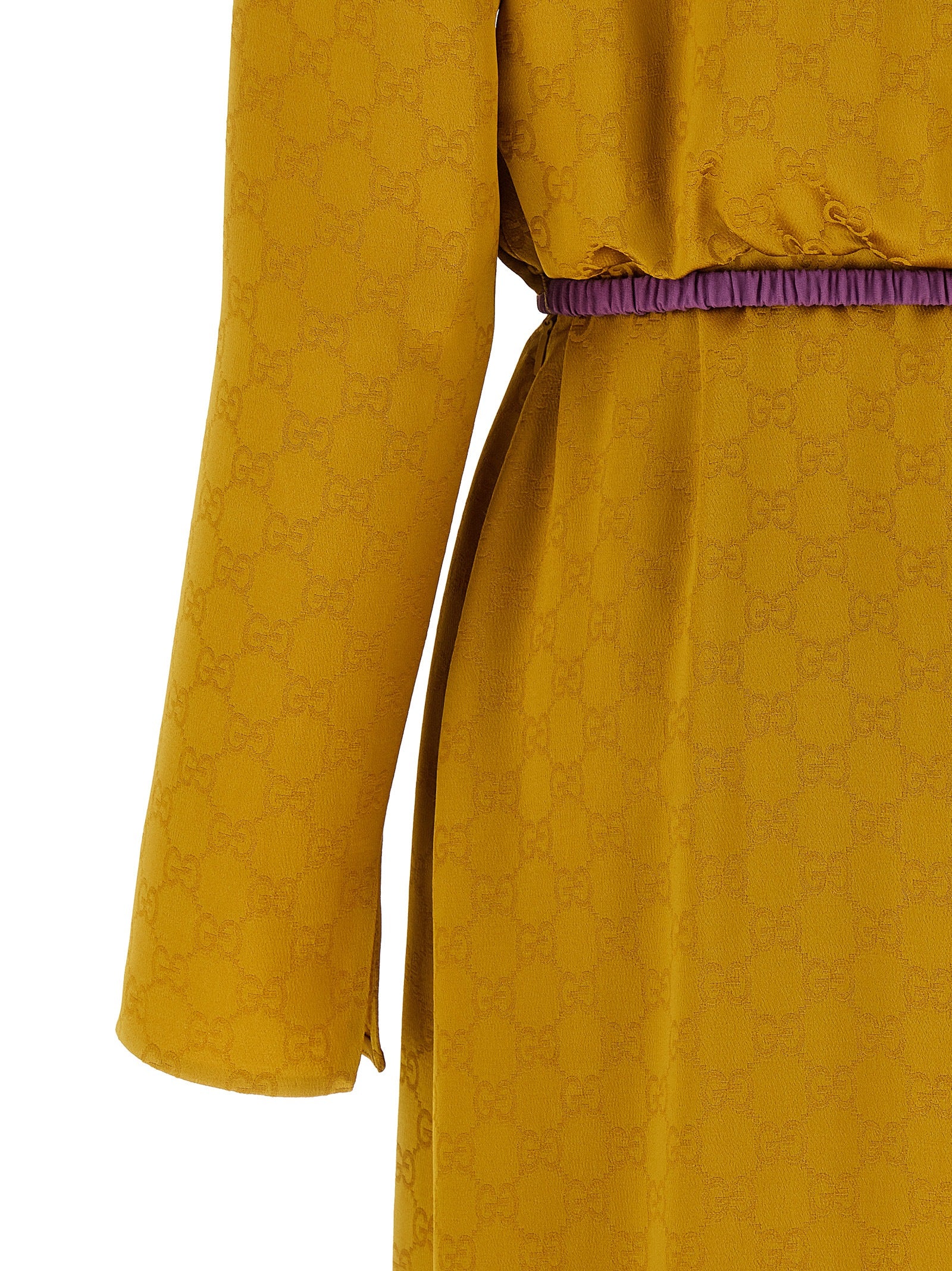 Robe midi bicolore en viscose de Gucci, élégante et fluide, avec un design sophistiqué et des détails modernes.
