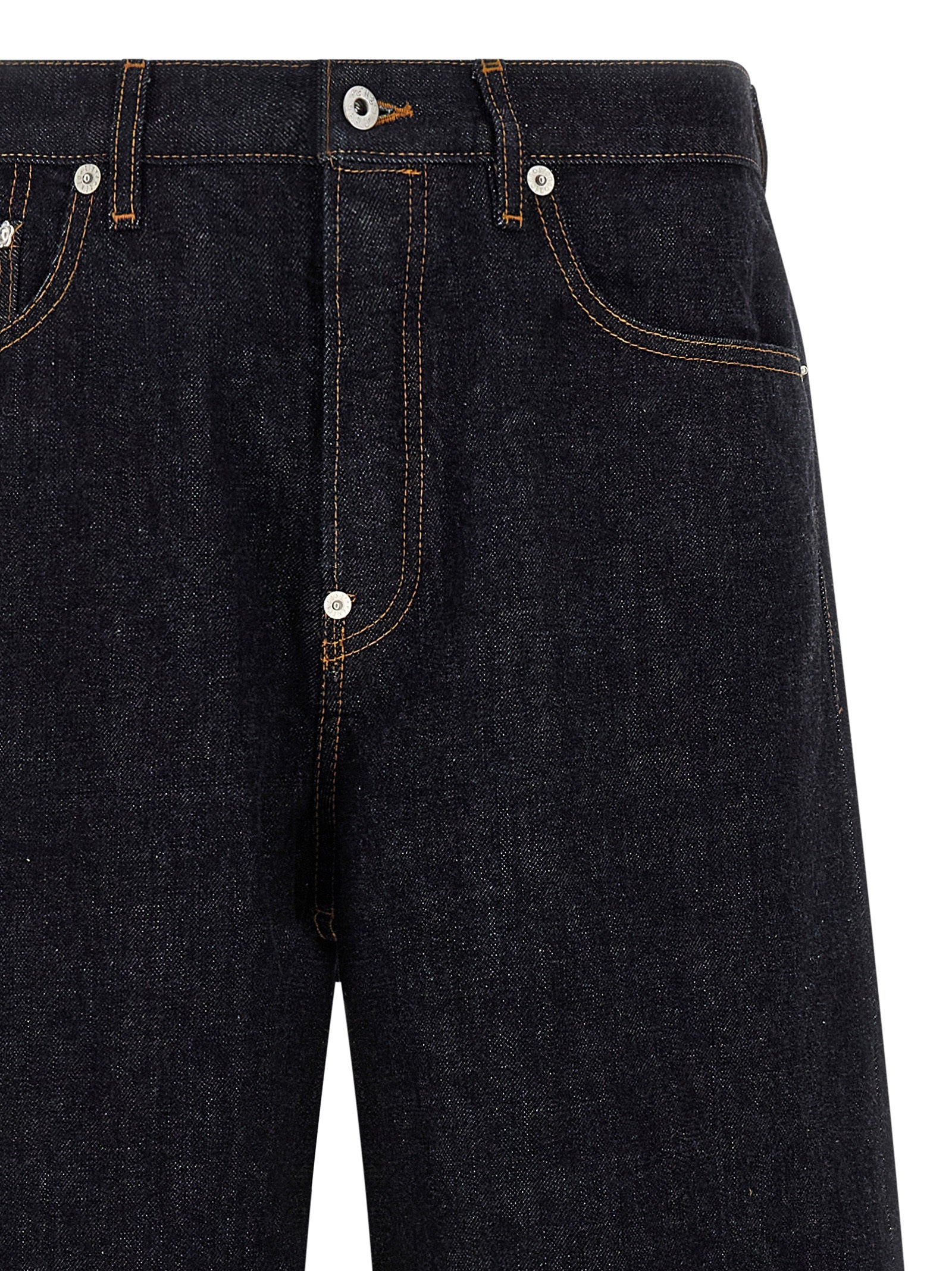Jeans droits en coton bleu de la marque Kenzo, coupe classique et style décontracté, visibles en gros plan.