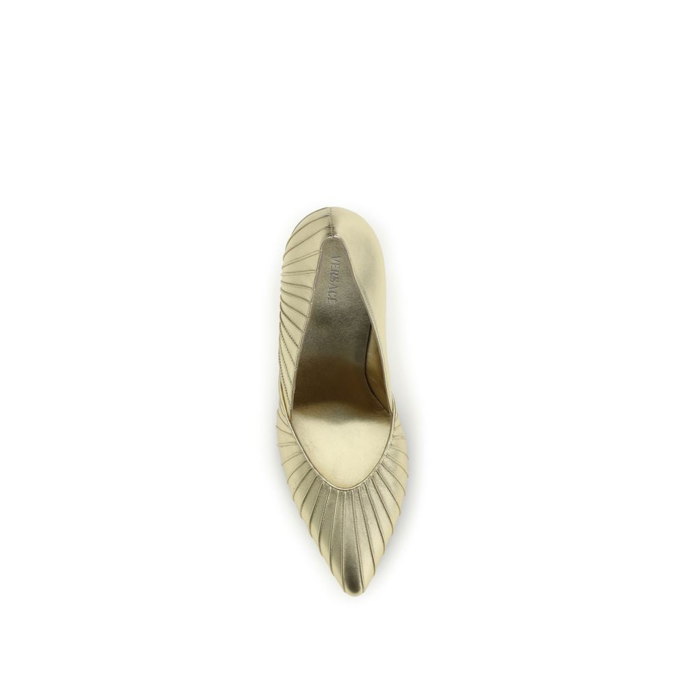 Chaussures à talons hauts Versace Bos Taurus en cuir de veau doré, élégantes escarpins en cuir avec finition brillante.