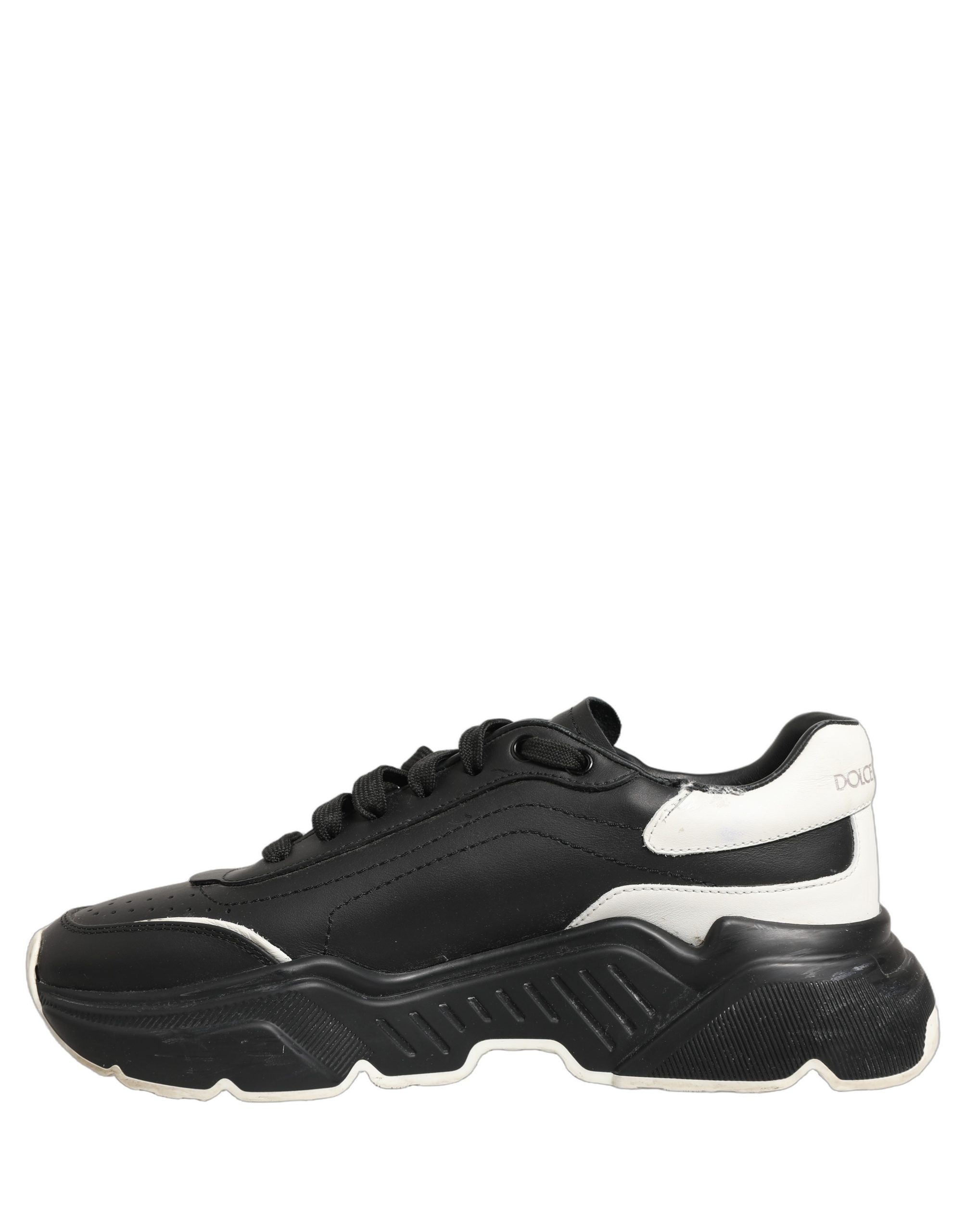 Chaussures sneakers basses Dolce & Gabbana Daymaster en noir et blanc, chaussures de sport élégantes pour homme.