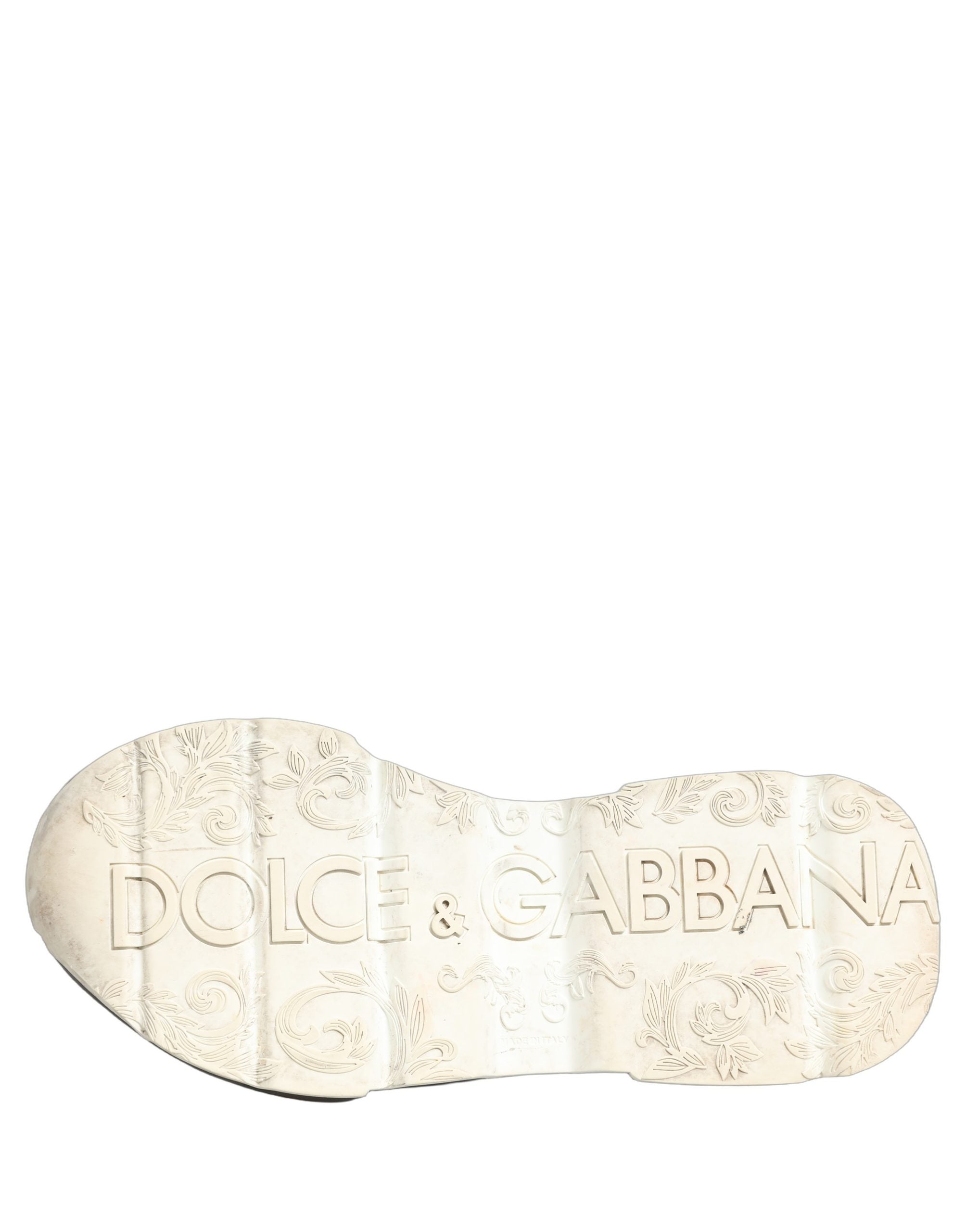 Chaussures basses Dolce & Gabbana Daymaster en noir et blanc, baskets élégantes pour homme, vue de face.
