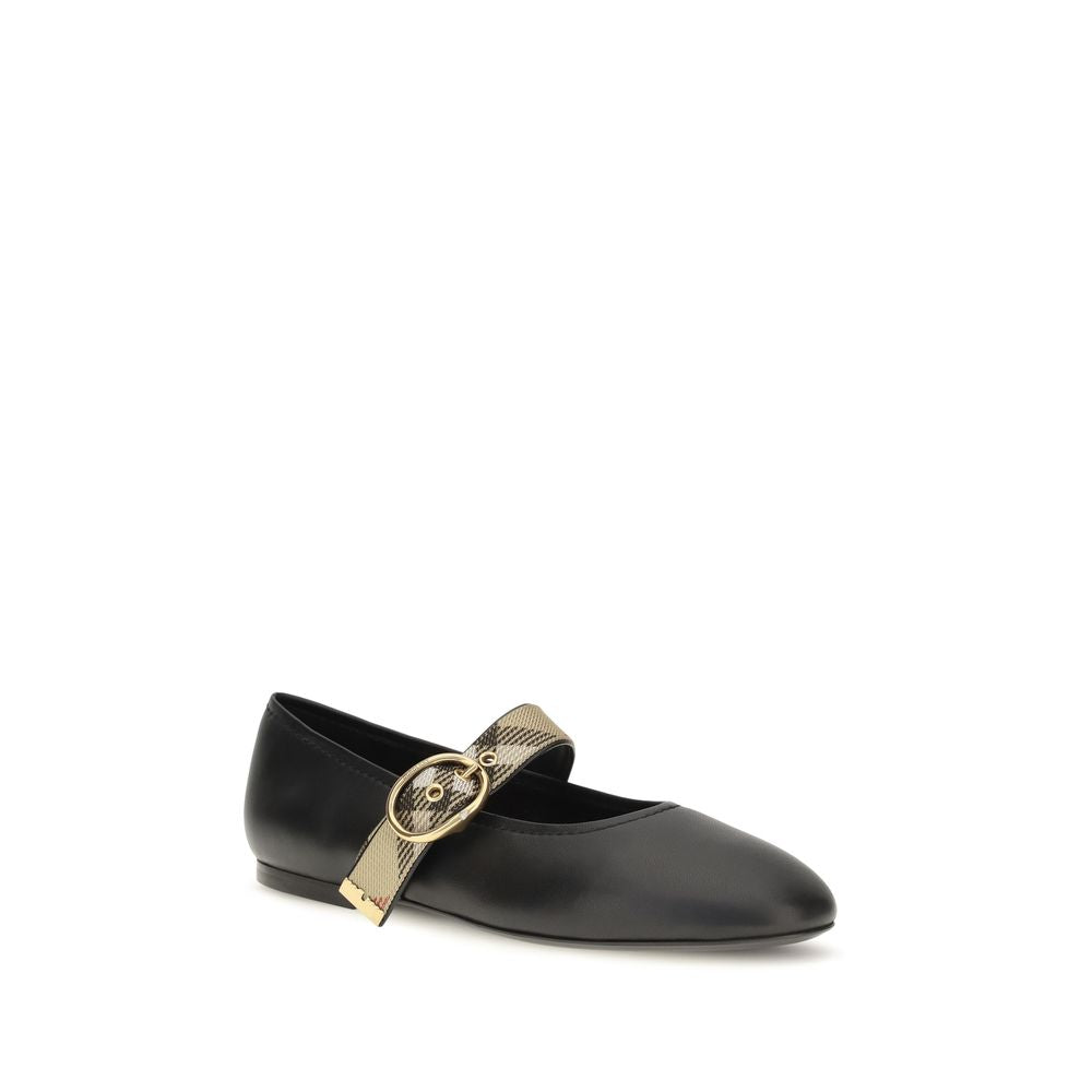 Chaussures ballerines en cuir noir Burberry Bos Taurus pour femmes, finition élégante et semelle fine.