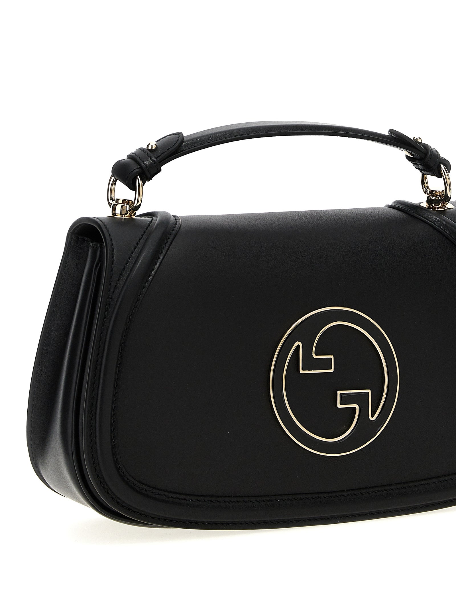 Sac à main Gucci en cuir de veau noir, avec détails élégants et poignée en cuir, pour un style sophistiqué et intemporel.