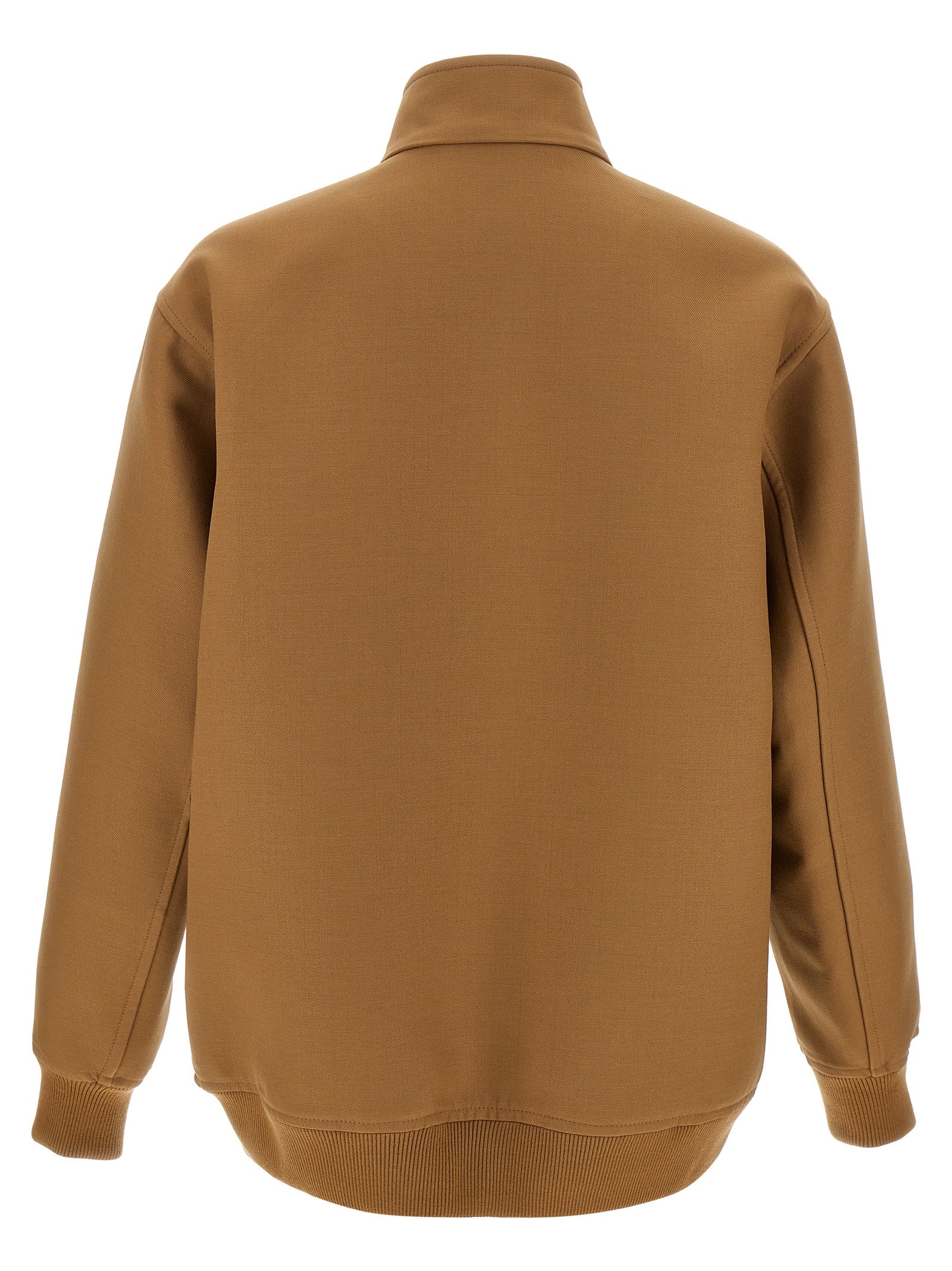 Veste en laine marron Gucci pleine longueur, élégante et chaude, portée sur un mannequin.