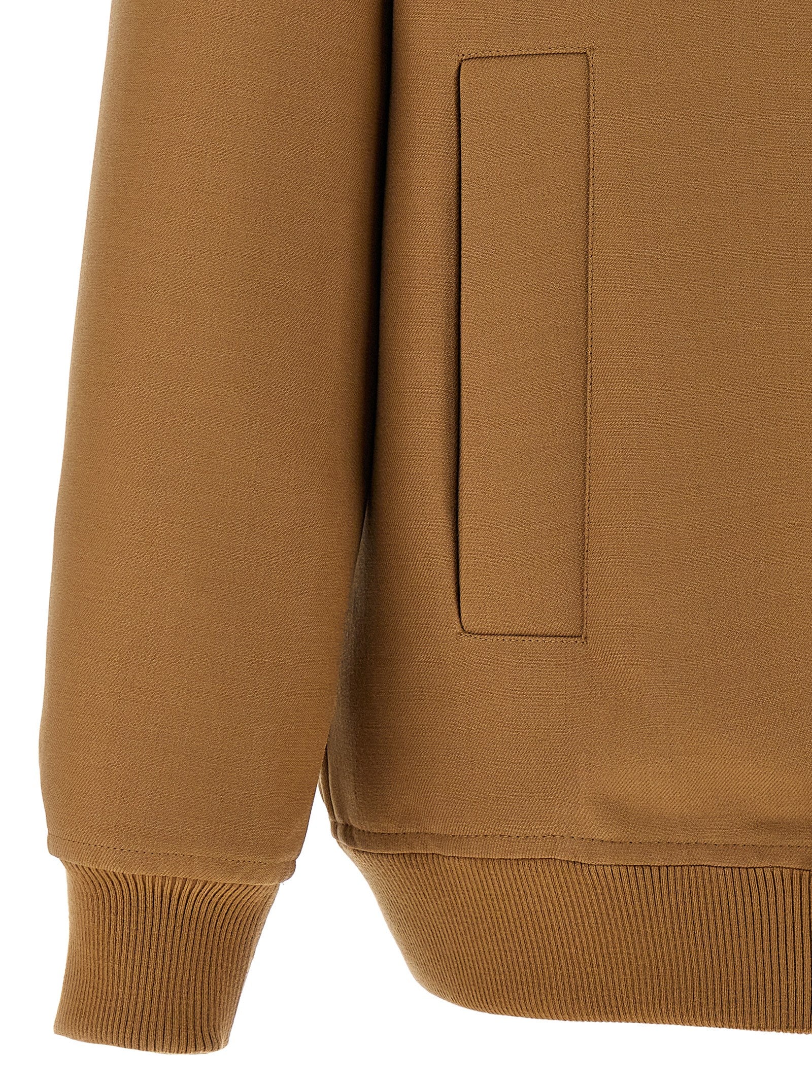 Veste longue en laine marron Gucci, élégante et chaude, avec capuche et couture raffinée, vue de face.