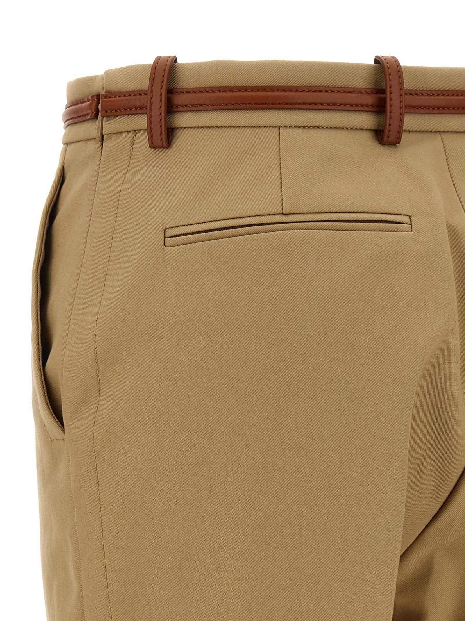 Pantalon décontracté en coton beige de Gucci, style casual avec coupe élégante et détails sophistiqués.
