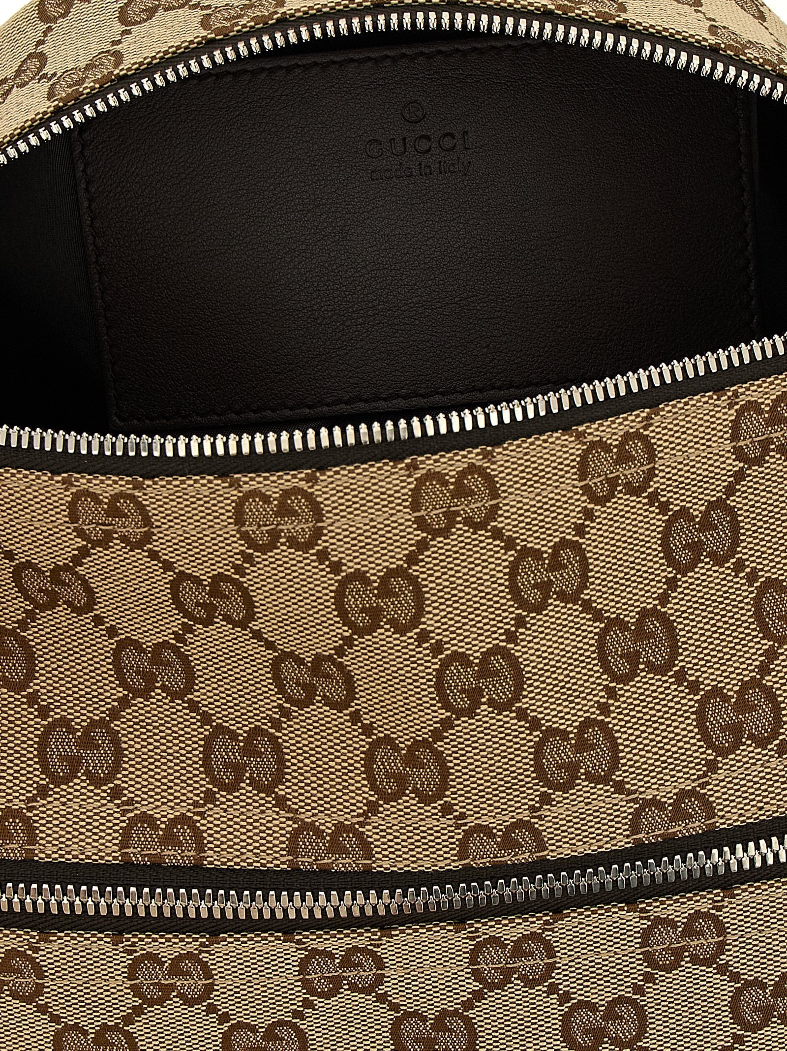 Sac banane en polyester beige de Gucci avec bandoulière, style élégant et pratique pour un usage quotidien.
