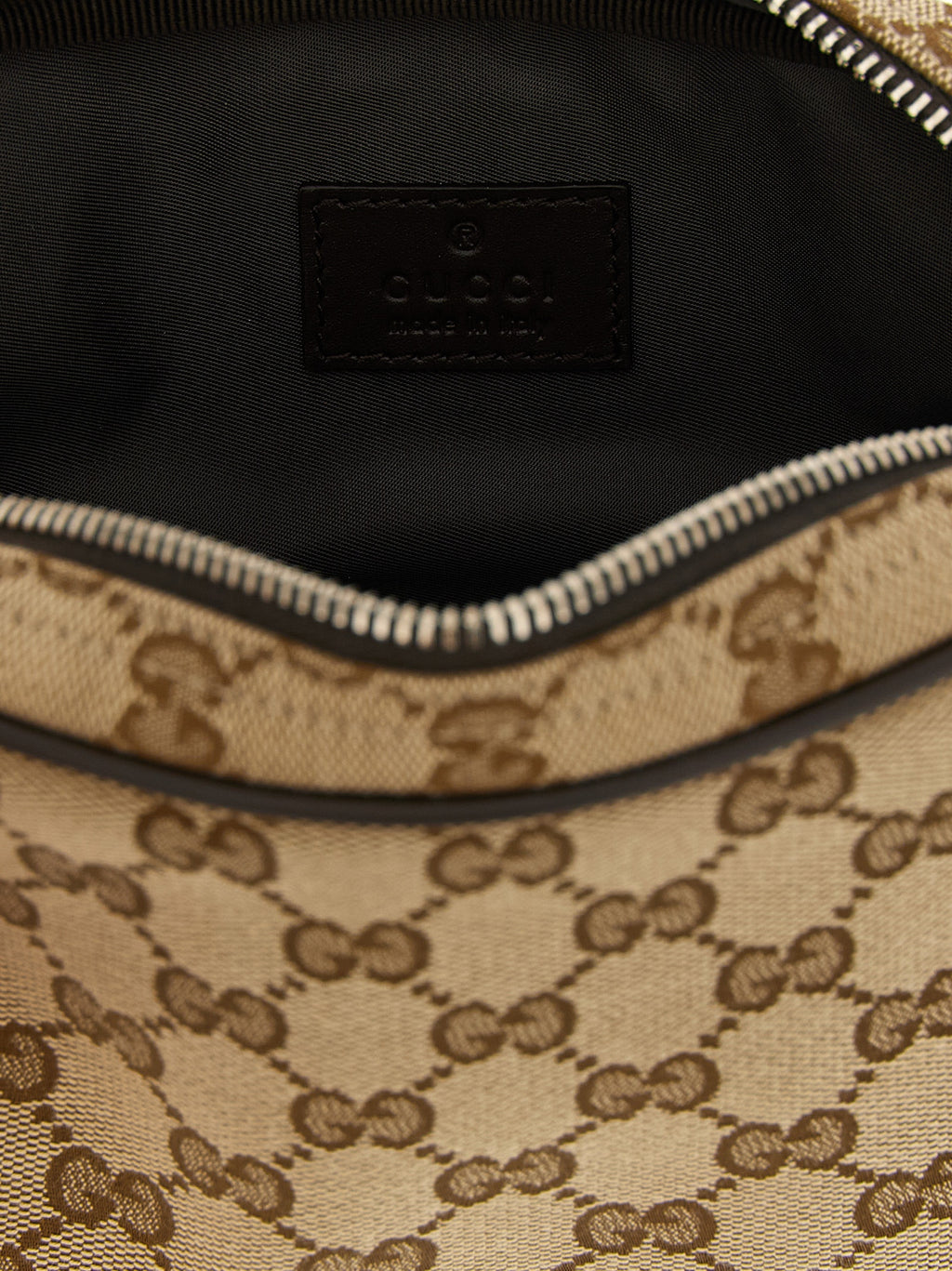 Sac à bandoulière en polyester beige Gucci avec logo Gucci visible, idéal pour un look élégant et pratique.