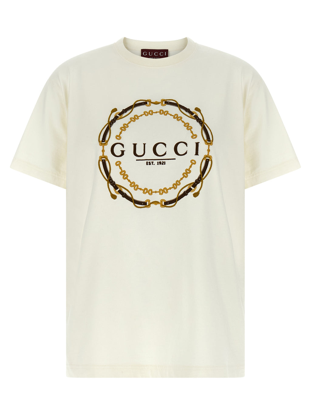 T-shirt blanc en tissu Gucci, style décontracté avec logo Gucci visible, porté sur un mannequin.