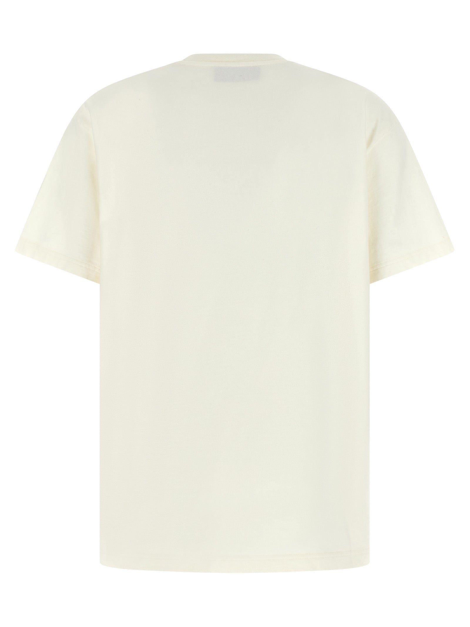 T-shirt blanc en tissu Gucci pour homme, avec logo Gucci visible sur le devant, style décontracté et élégant.