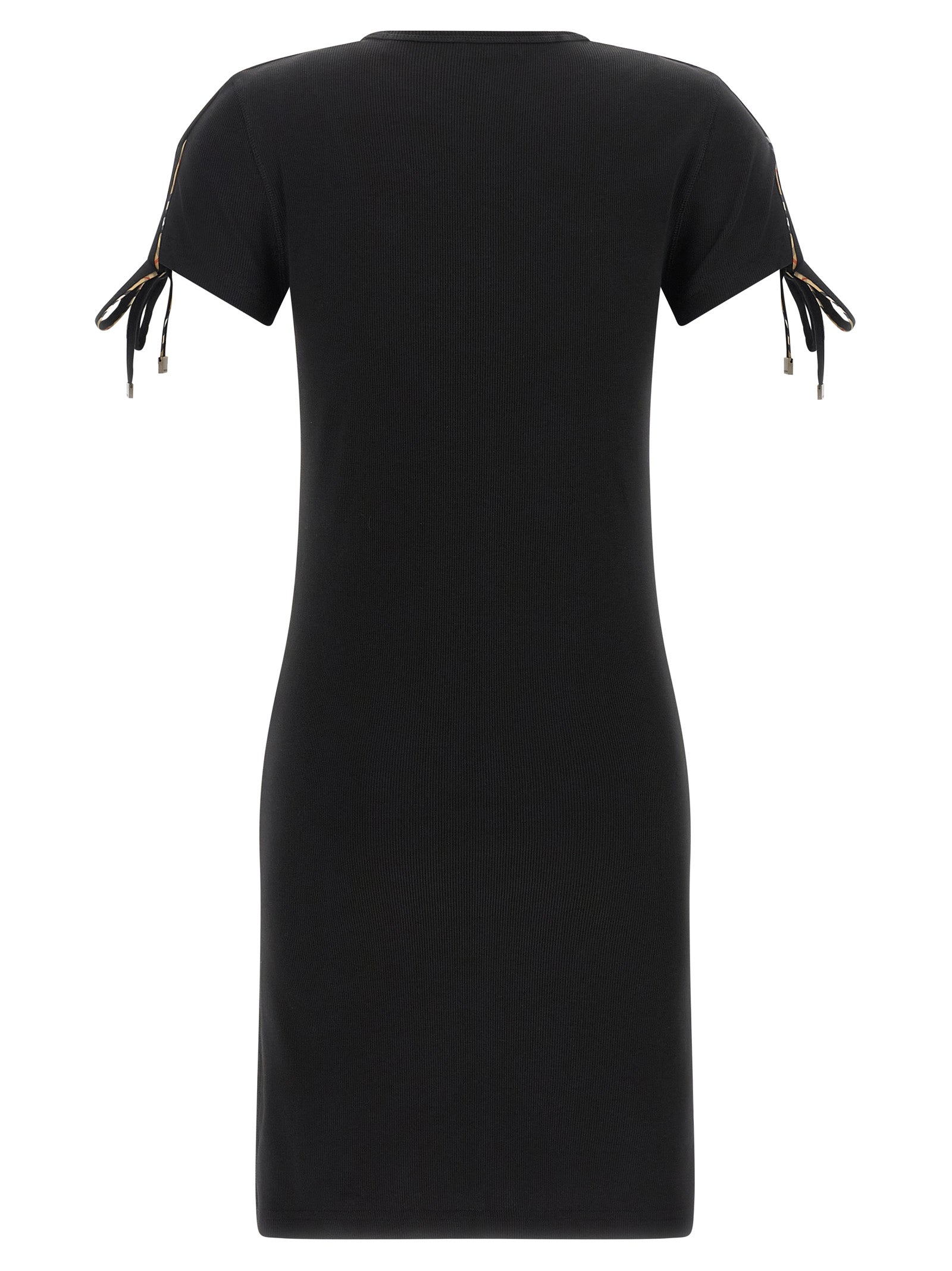 Robe courte en coton noire de Burberry, style élégant avec détail de marque, portée sur une mannequin.