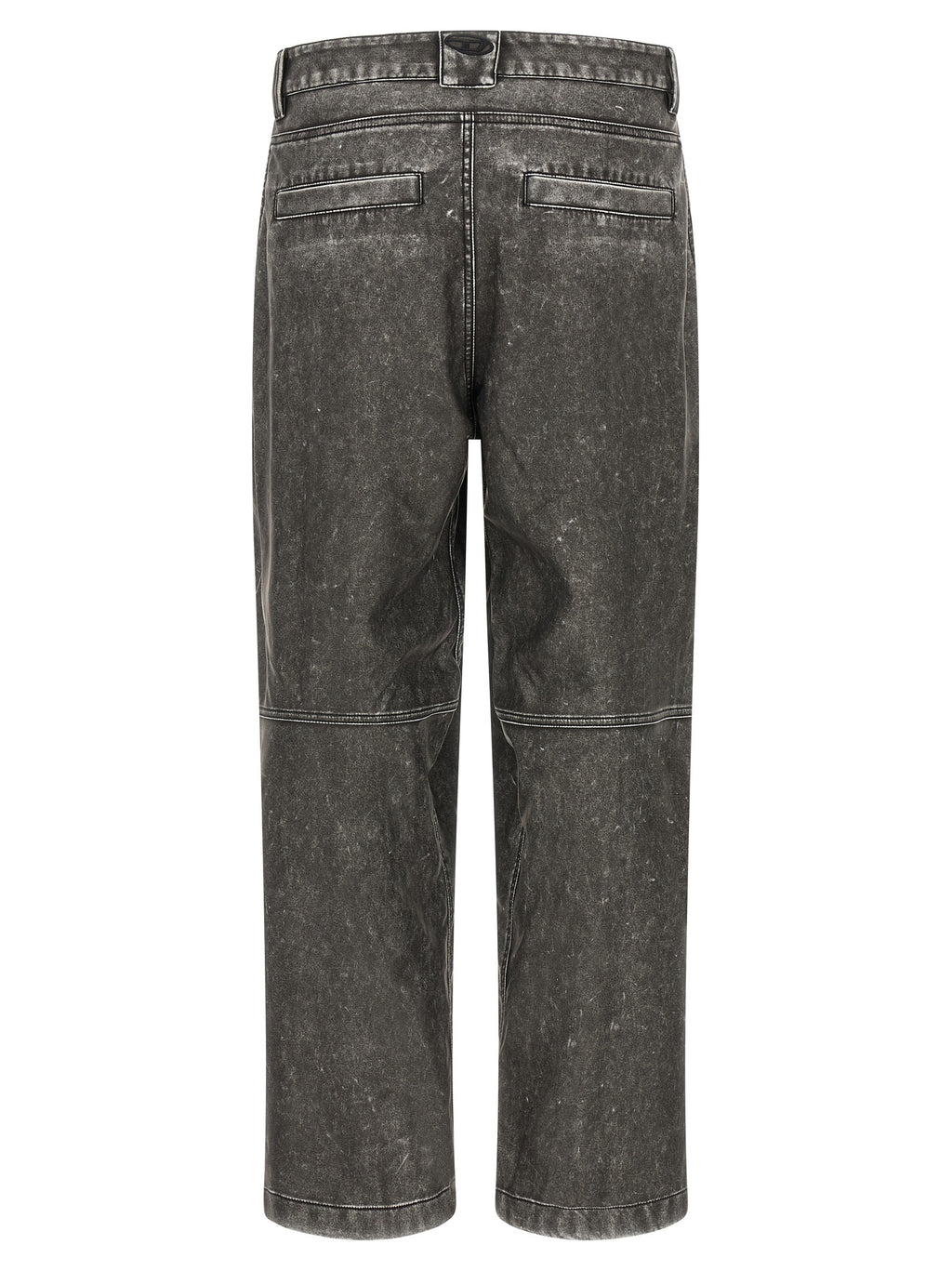 Pantalon décontracté gris en polyethylene de la marque Diesel, vue de face avec ceinture et détails de couture.