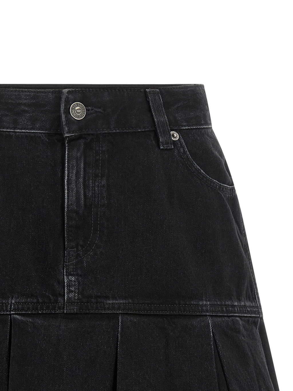 Jupe longue en coton bleu de la marque Diesel, tendance et confortable, visible avec une coupe fluide.