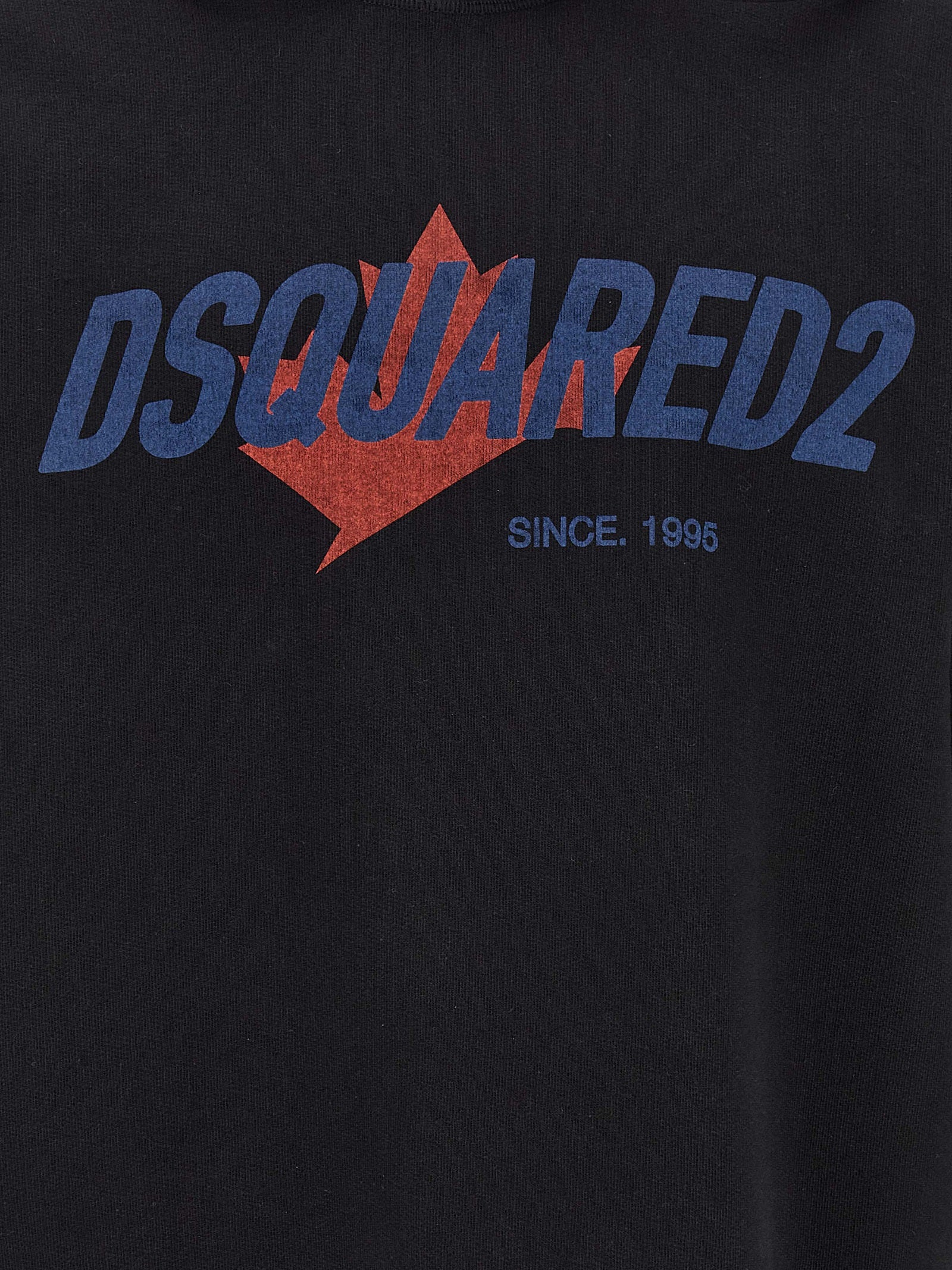 Sweatshirt en coton noir de la marque Dsquared², pull décontracté avec logo discret, vue de face.