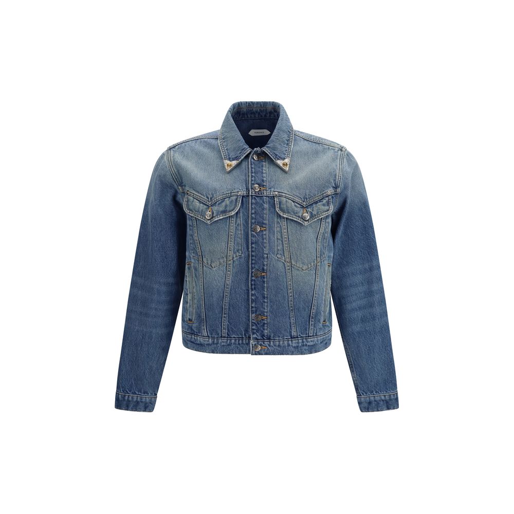 Veste en denim bleu en coton de la marque Versace, style décontracté avec détails élégants et logo visible.