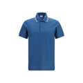 Chemise polo en coton bleue de la marque Burberry, vue en gros plan, avec col et logo emblématique visible.