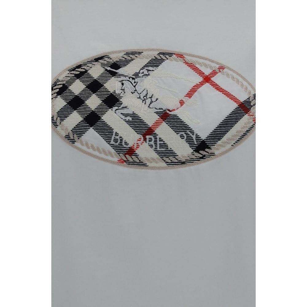 T-shirt blanc en coton de la marque Burberry, coupe classique et logo discret visible sur le devant.