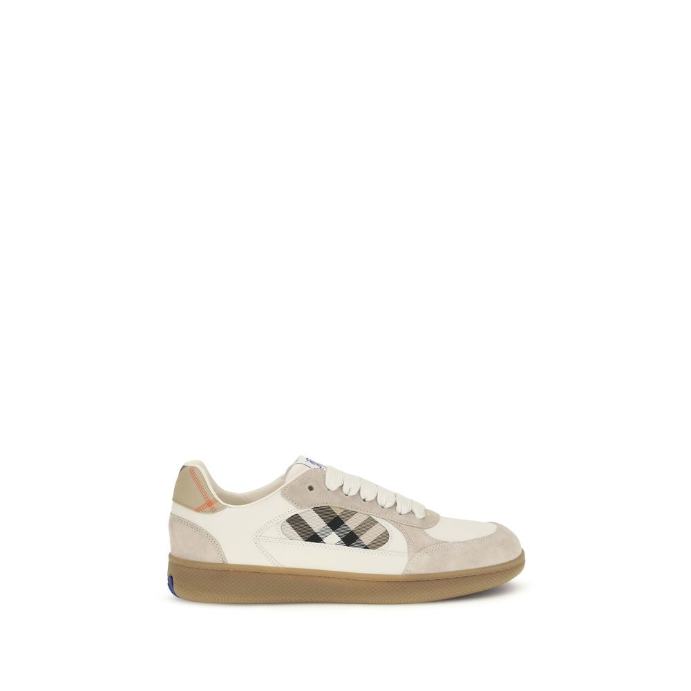 Chaussures basses en cuir de veau beige de Burberry, baskets Bos Taurus, style décontracté et élégant pour homme.