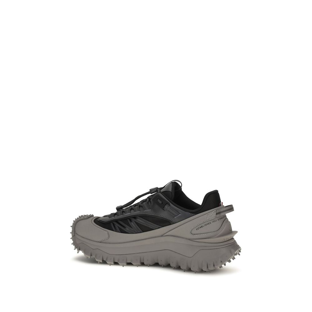 Sneakers Moncler Gris en cuir de veau Bos Taurus pour athlétisme, style élégant et moderne.