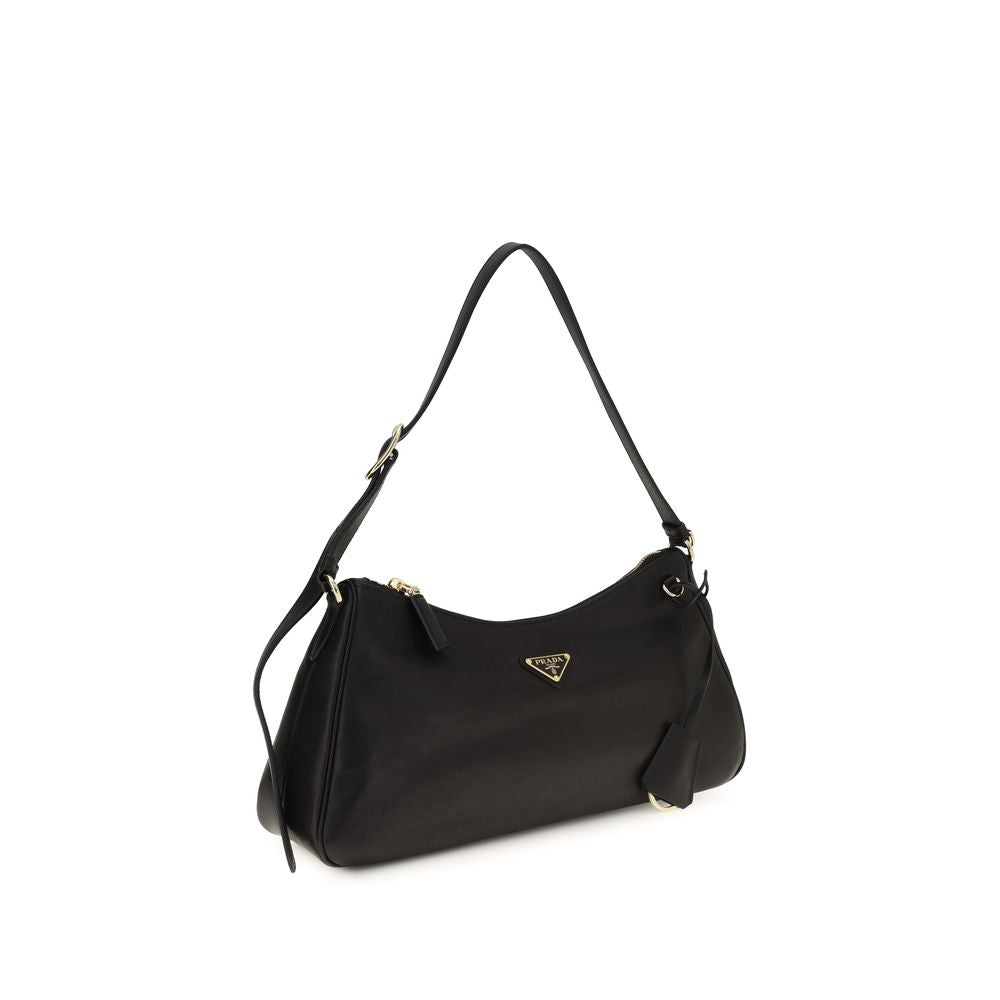 Sac à épaule Prada en cuir d'agneau noir Ovis Aries, élégant et raffiné, visible avec détails en cuir et finition sophistiquée.