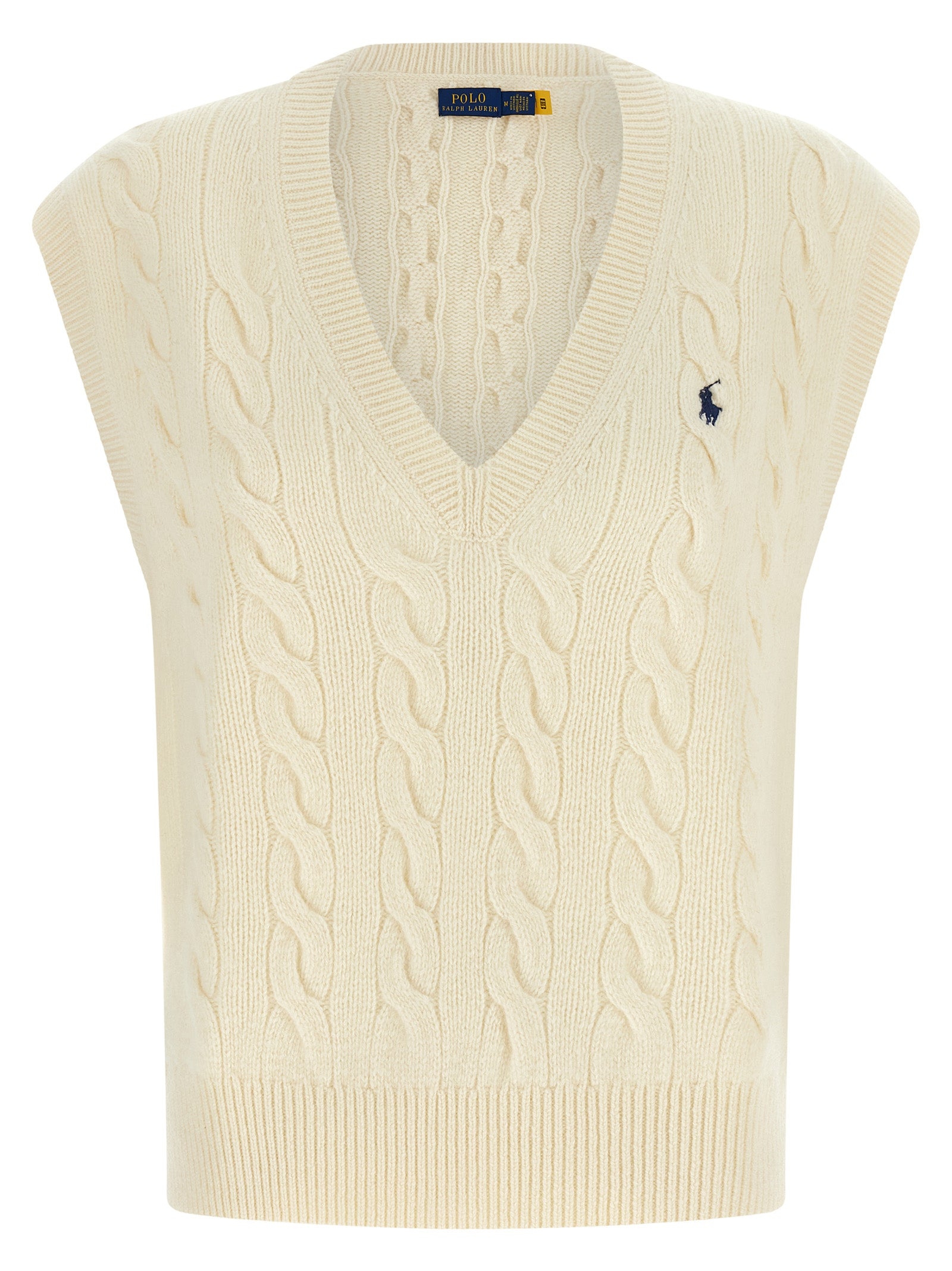 Gilet sans manches en laine blanche de Polo Ralph Lauren, élégant et chaud, porté sur un mannequin.