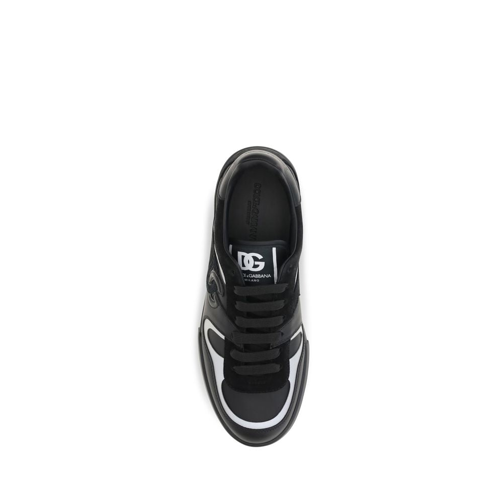 Baskets Dolce & Gabbana Bos Taurus en cuir noir pour homme, design élégant et moderne, vue de face sur fond blanc.