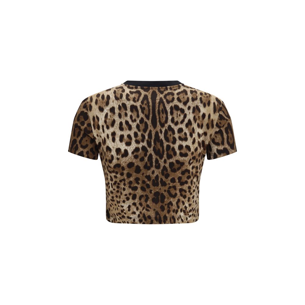 T-shirt en coton beige Dolce & Gabbana, coupe classique, logo discret sur la poitrine, vêtement décontracté élégant.