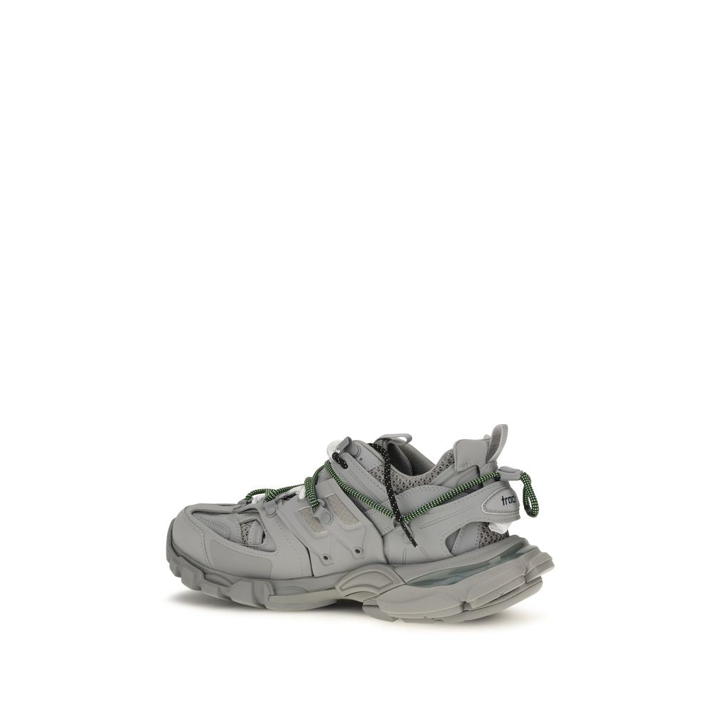 Chaussures de sport Balenciaga en polyéthylène gris, baskets athlétiques modernes avec semelle épaisse et design futuriste.