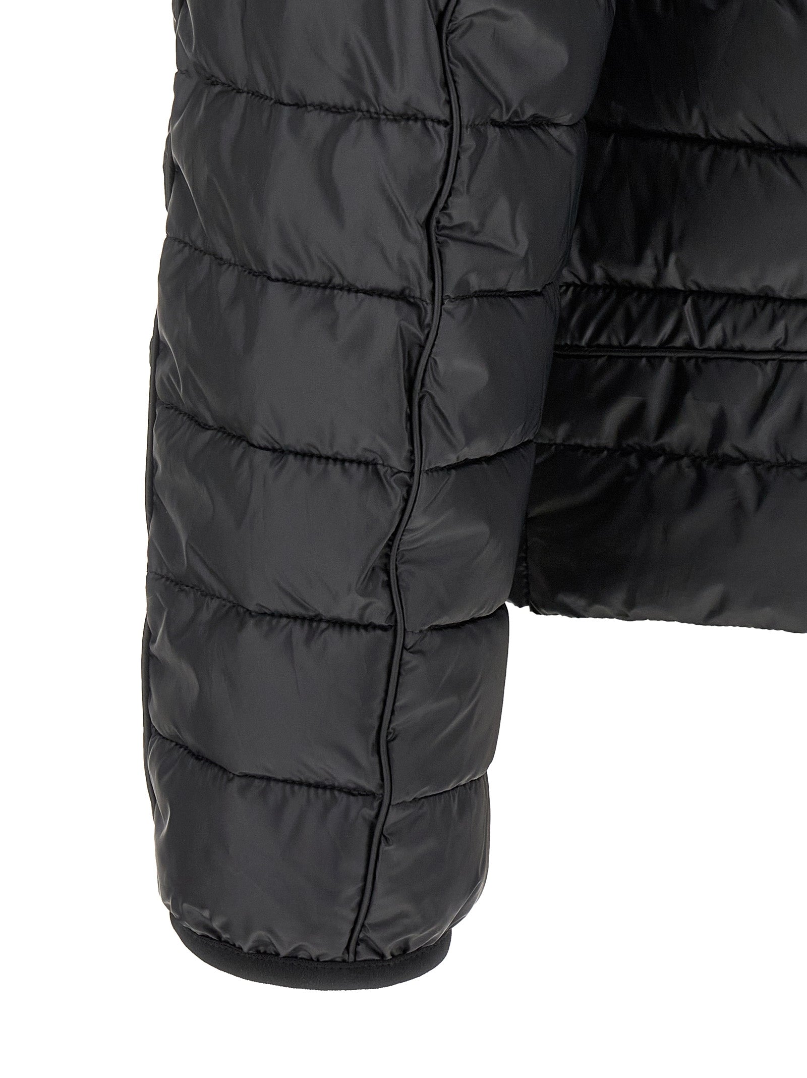 Veste longue en polyester noir de Diesel, style élégant et moderne, avec fermeture éclair et col haut, vue de face.