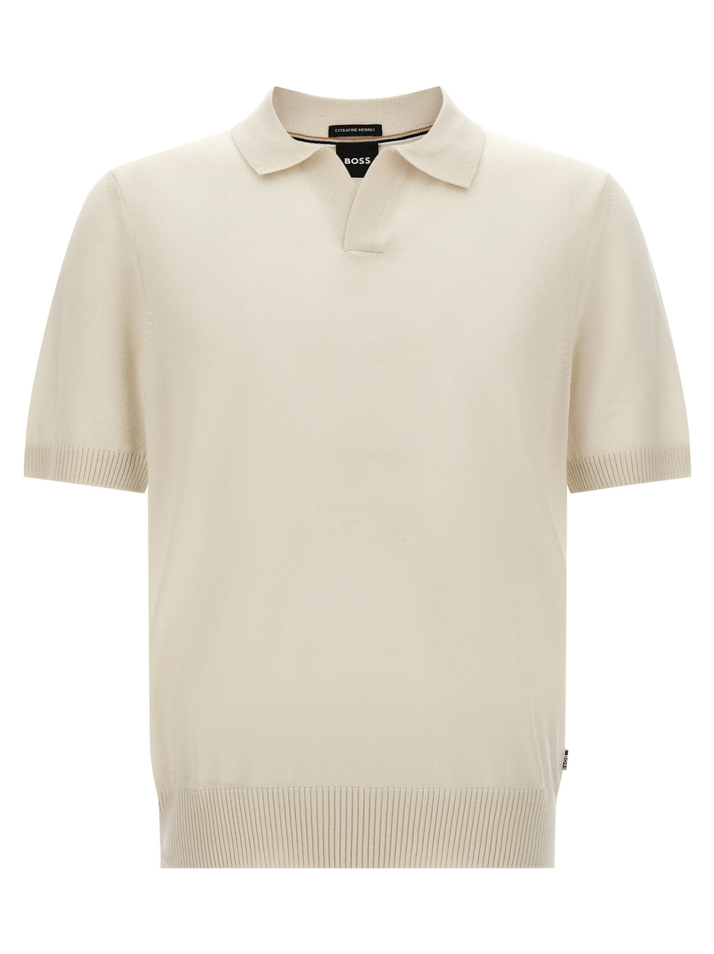 Chemise polo blanche en laine vierge de Hugo Boss, vue de face avec col et boutons visibles.
