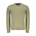 Chemise pour homme en coton vert de la marque Hugo Boss, col classique et coupe élégante, portée sur un mannequin.