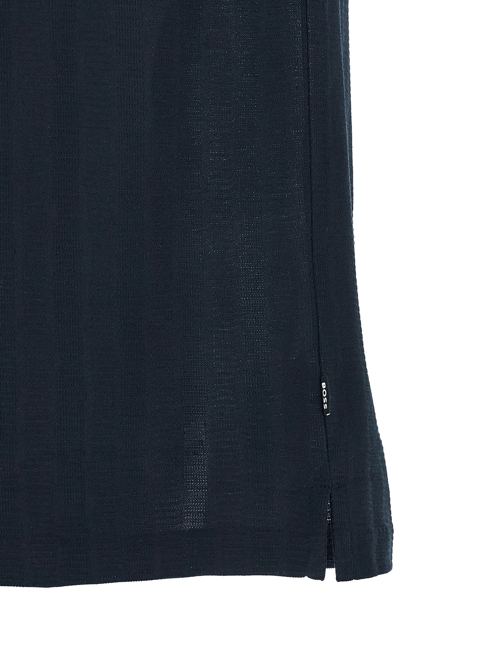 Polo en coton bleu Hugo Boss, chemise polo pour homme avec col et boutons, vue de face.