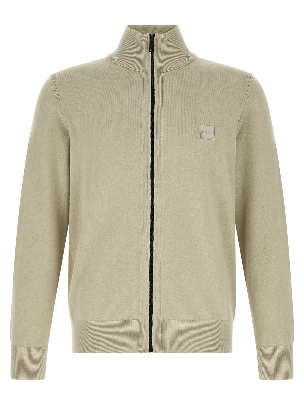 Cardigan en coton beige de Hugo Boss, cardigan homme avec boutons et col rond, porté dans une tenue décontractée.