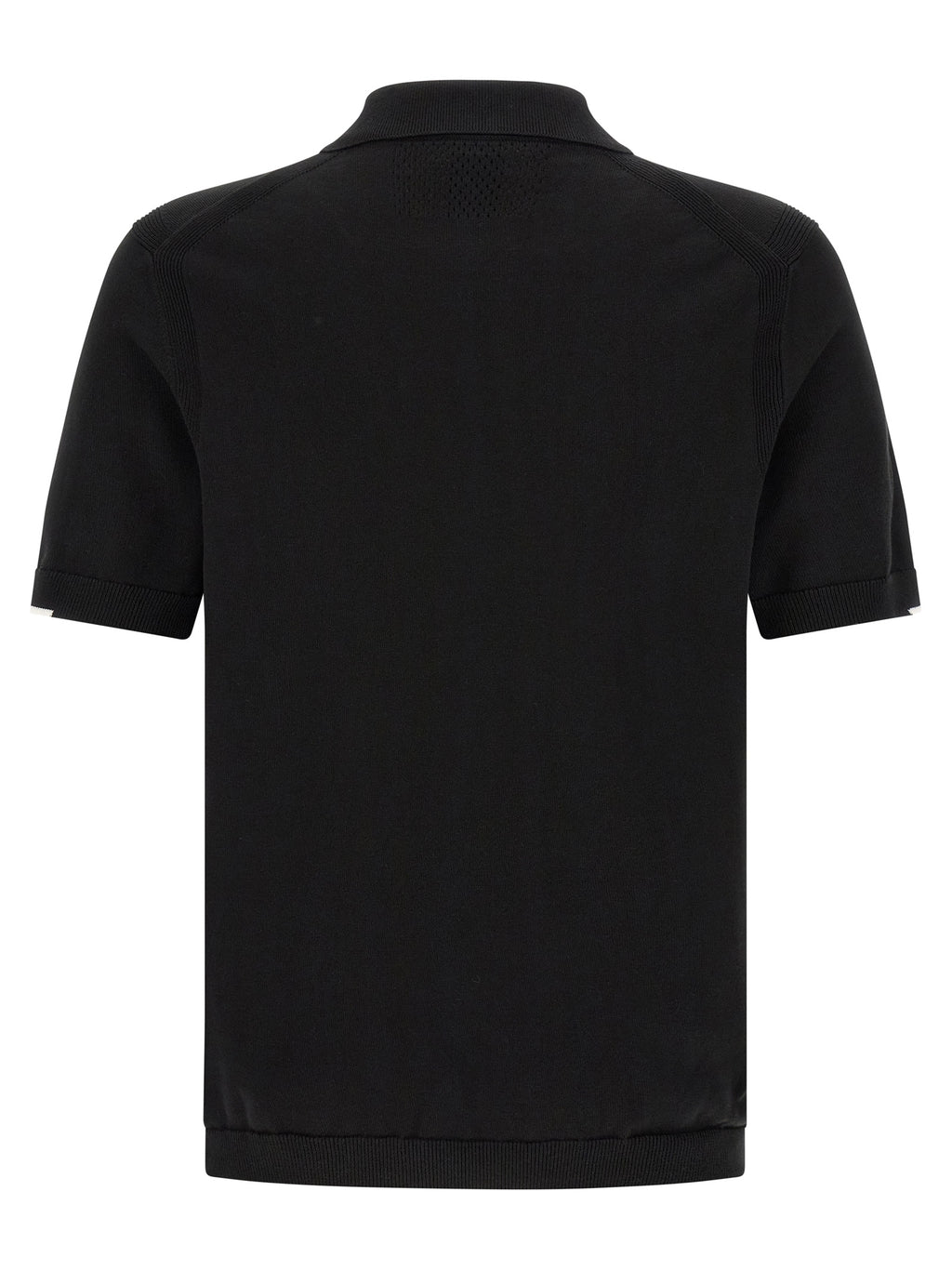 Chemise polo en coton noir de la marque Hugo Boss, vue de face, avec col et boutons visibles.