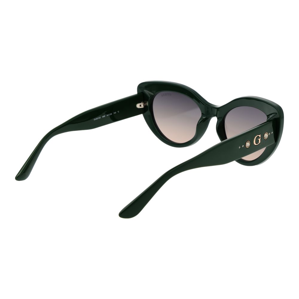 Lunettes de soleil en plastique bicolores Guess avec monture élégante et branches colorées, mode et protection solaire.