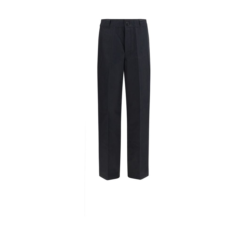 Pantalon décontracté en coton noir de Prada, style casual avec coupe moderne, visible en gros plan sur le produit.