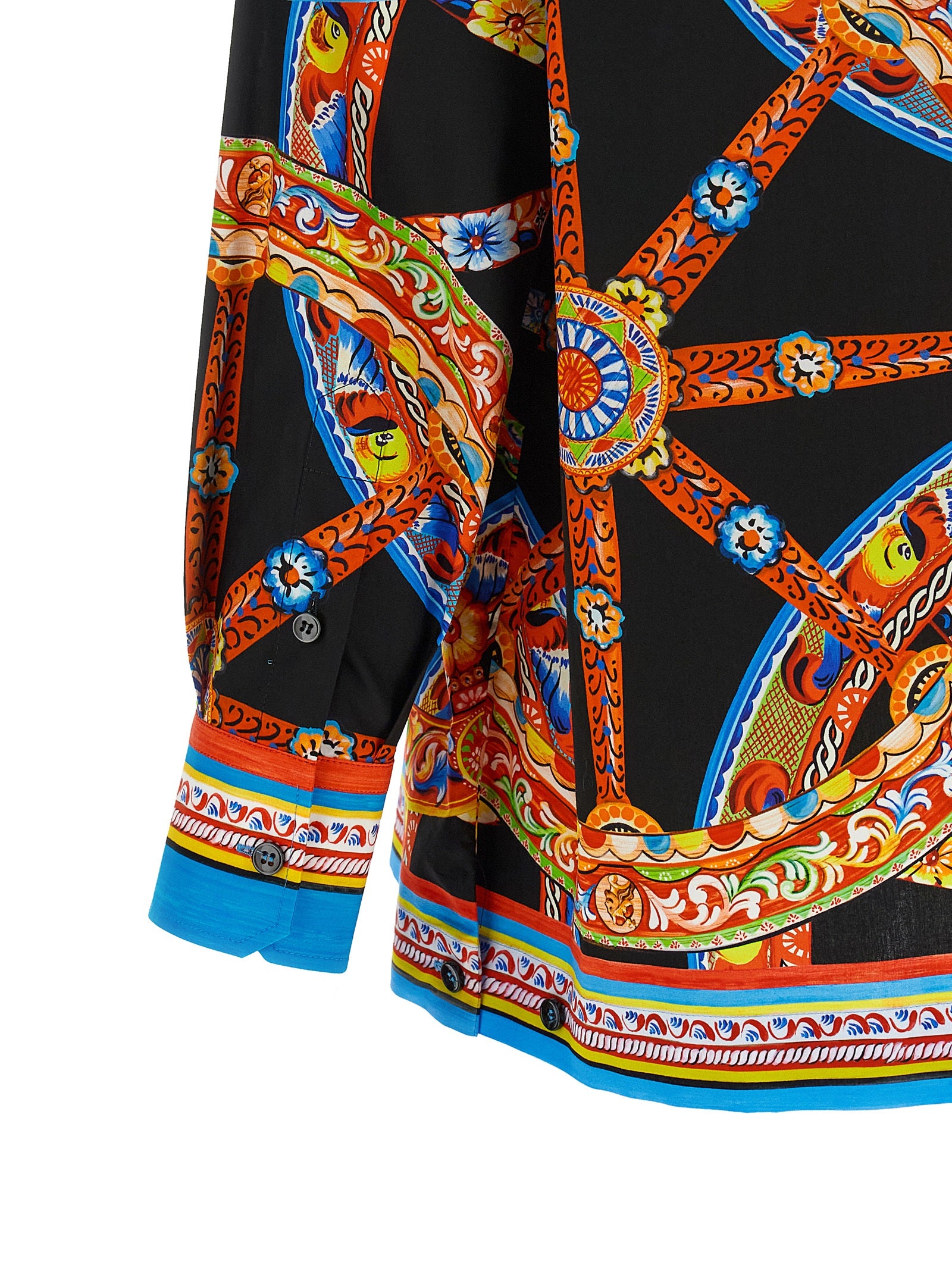 Blouse en coton multicolore de Dolce & Gabbana, design élégant avec motifs colorés, portée décontractée ou chic.