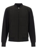 Sweatshirt en coton noir de la marque Hugo Boss, coupe décontractée, avec logo discret sur la poitrine.