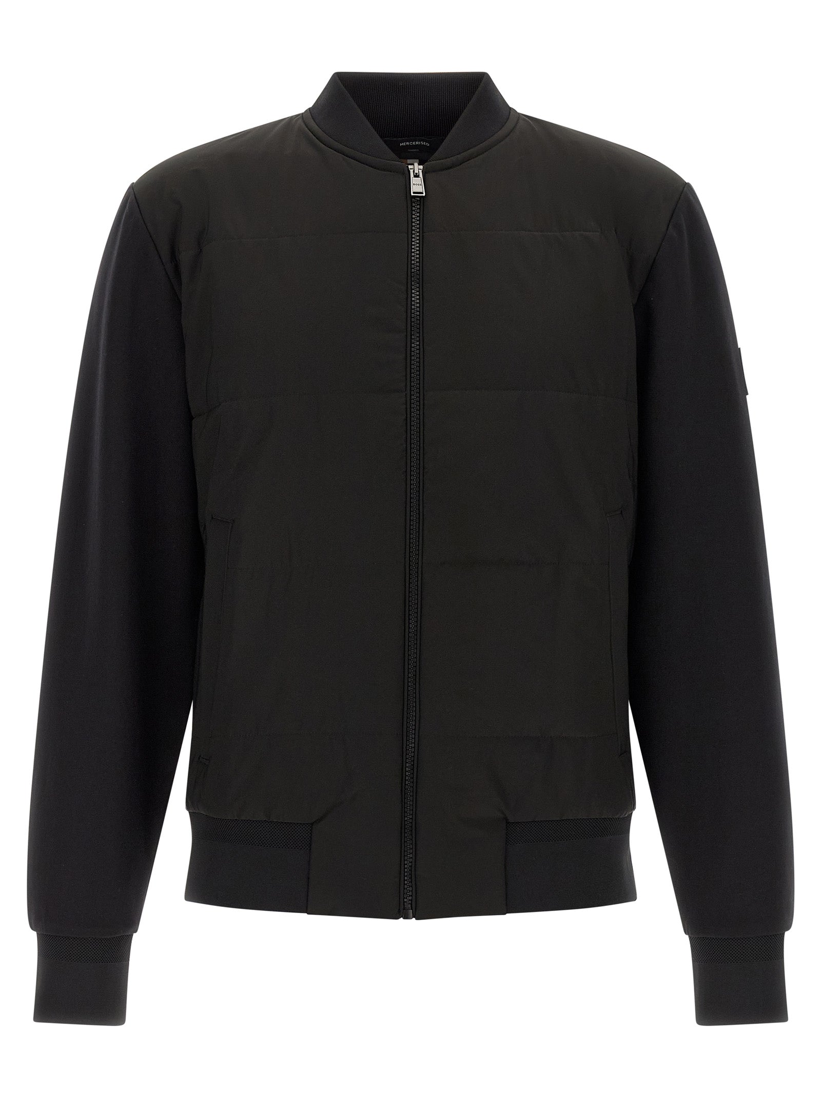 Sweatshirt en coton noir de la marque Hugo Boss, coupe décontractée, avec logo discret sur la poitrine.