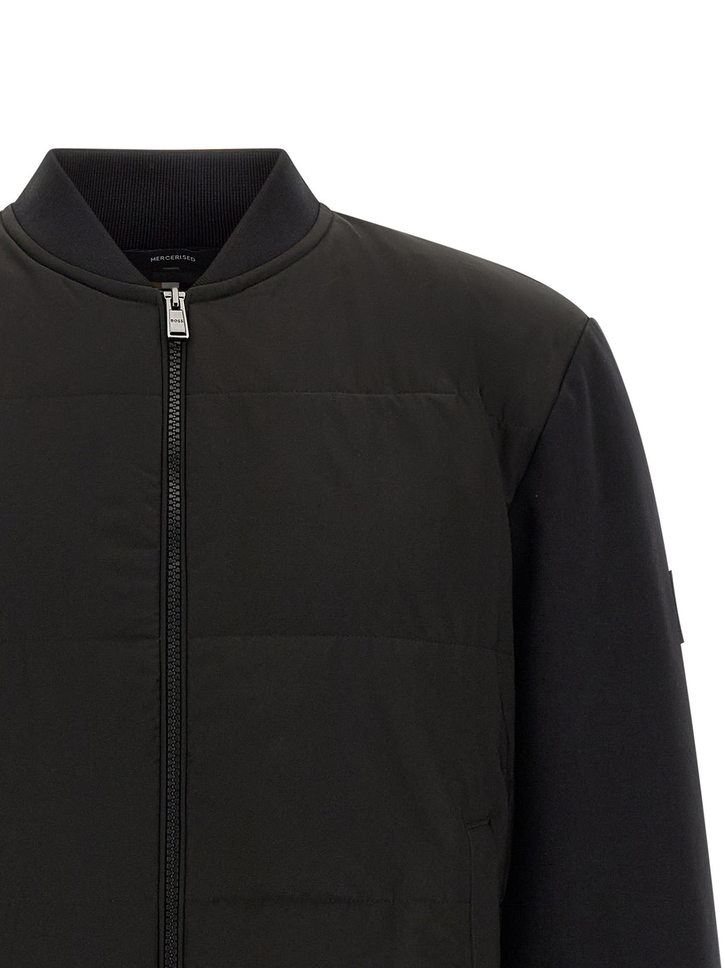 Sweat-shirt en coton noir de la marque Hugo Boss, coupe classique et logo discret visible sur l'avant.