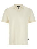 Chemise polo blanche en coton de la marque Hugo Boss, vue de face, avec col et boutons visibles.