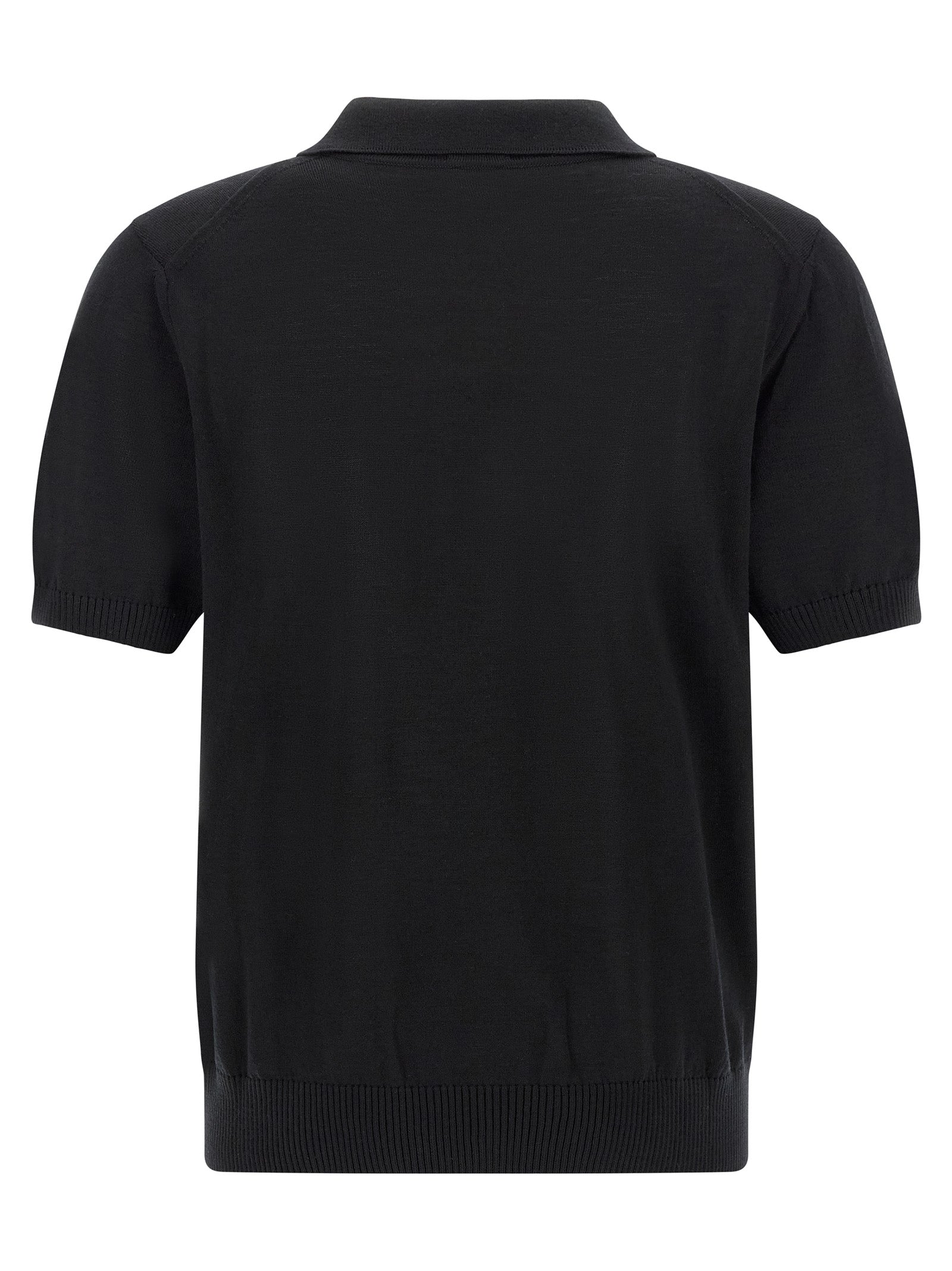 Chemise polo noire en laine vierge de Hugo Boss, tissu élégant avec col et boutons visibles.