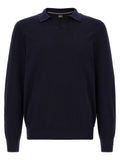 Chemise polo en coton bleu de la marque Hugo Boss, détails du col et logo discret visible sur le vêtement.