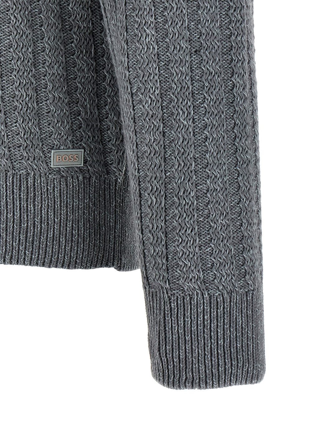 Cardigan gris en coton de Hugo Boss, porté, avec col en V et boutons, idéal pour un style élégant et décontracté.