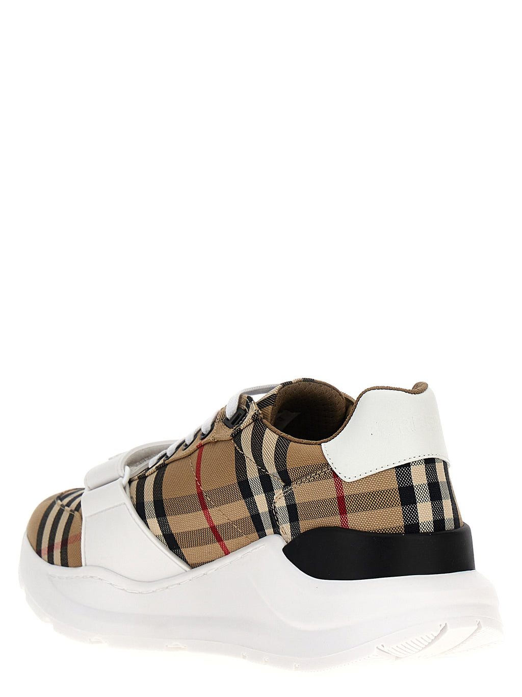 Chaussures de sport en coton beige de Burberry, baskets athlétiques élégantes avec design moderne et logo discret.