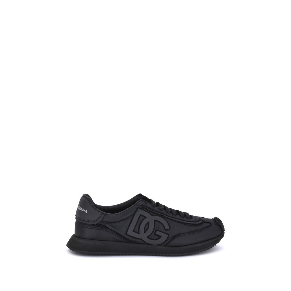 Chaussures de sport en tissu noir Dolce & Gabbana, sneakers athlétiques élégants pour hommes, avec détails modernes.
